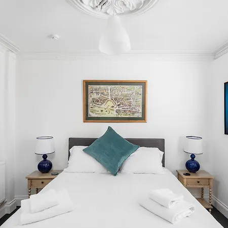 Апартаменты Superb Location, Character Filled By Mycityhaven *