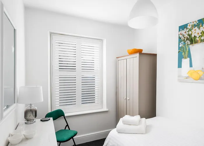 Superb Location, Character Filled By Mycityhaven * Bristol