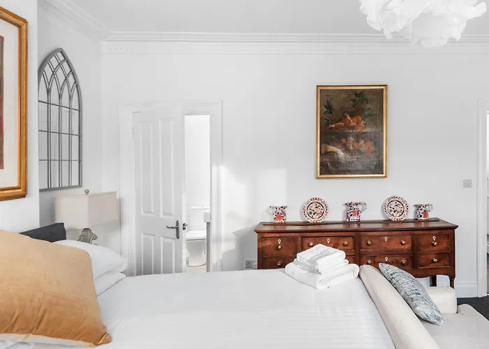 Superb Location, Character Filled By Mycityhaven Apartment Bristol