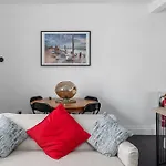 Διαμέρισμα Superb Location, Character Filled By Mycityhaven